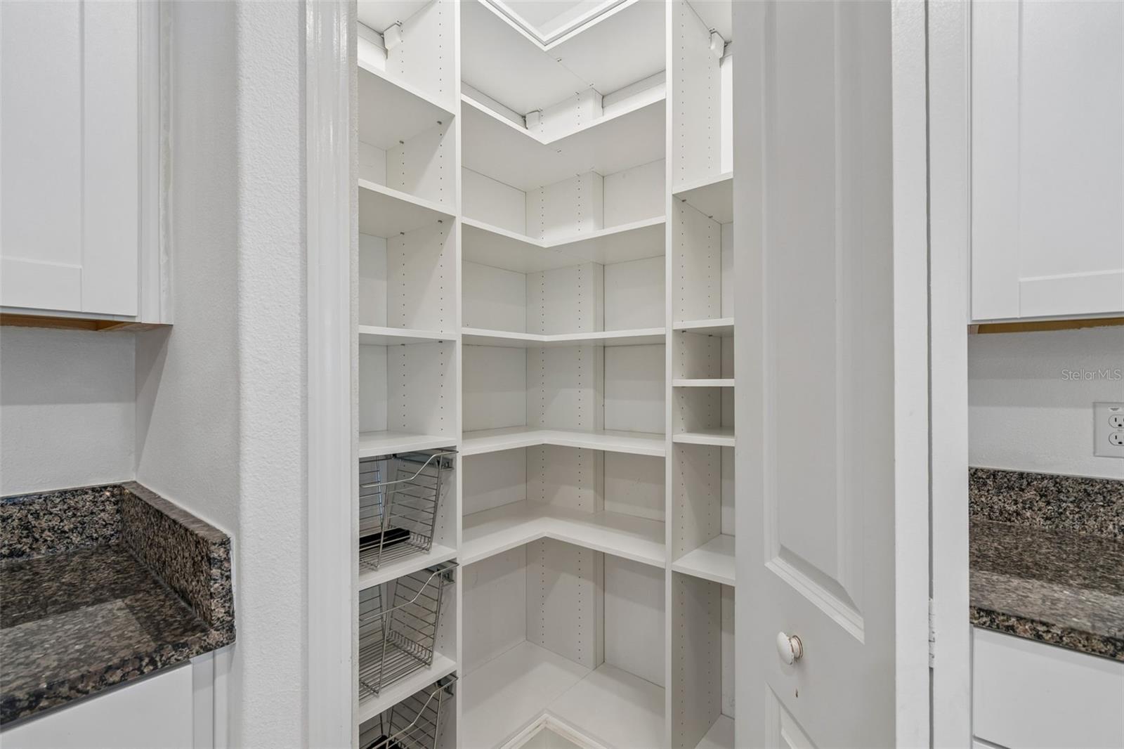 PALM RIVER TWNHMS PH 2 - Residential