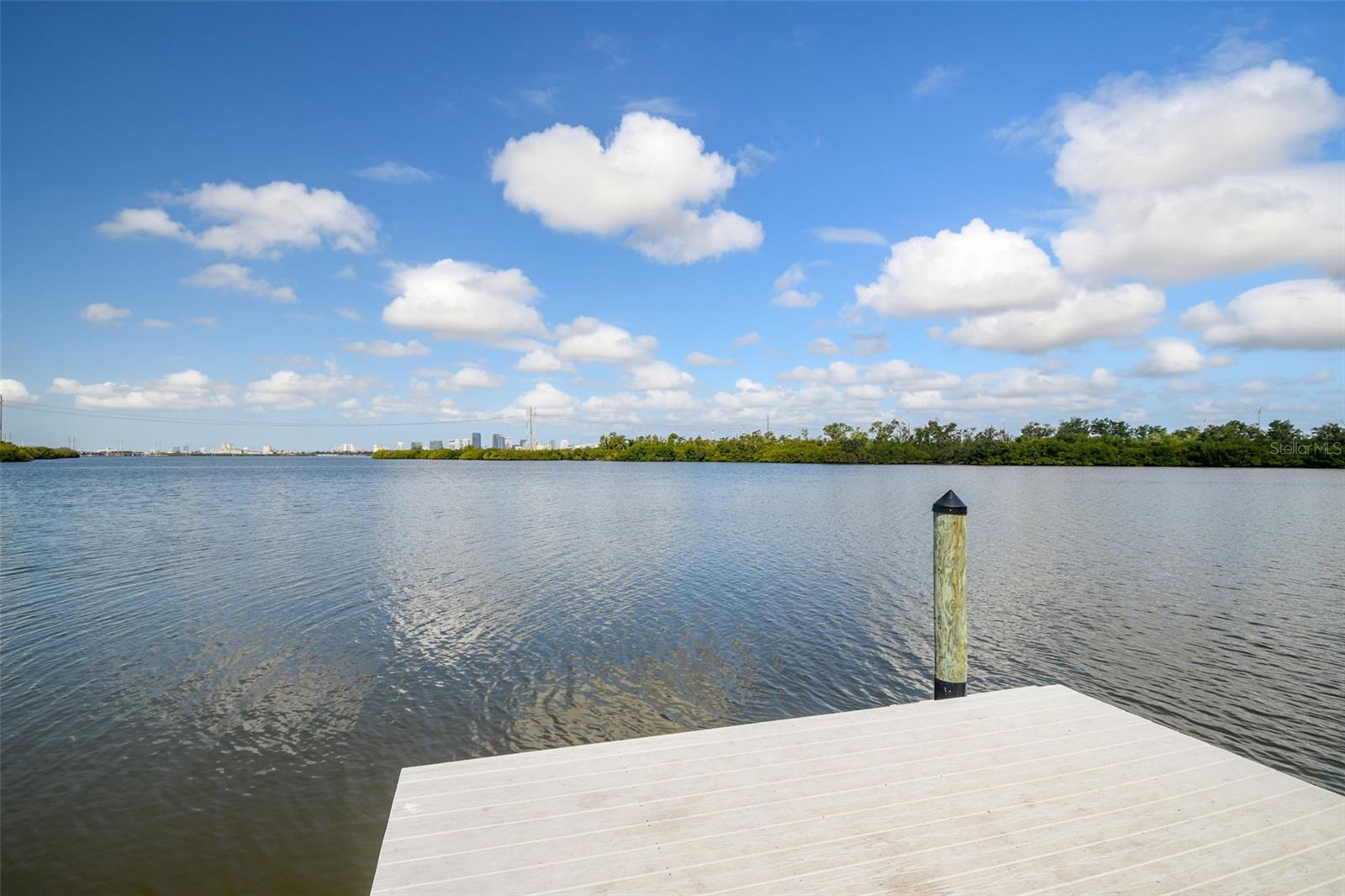 PALM RIVER TWNHMS PH 2 - Residential