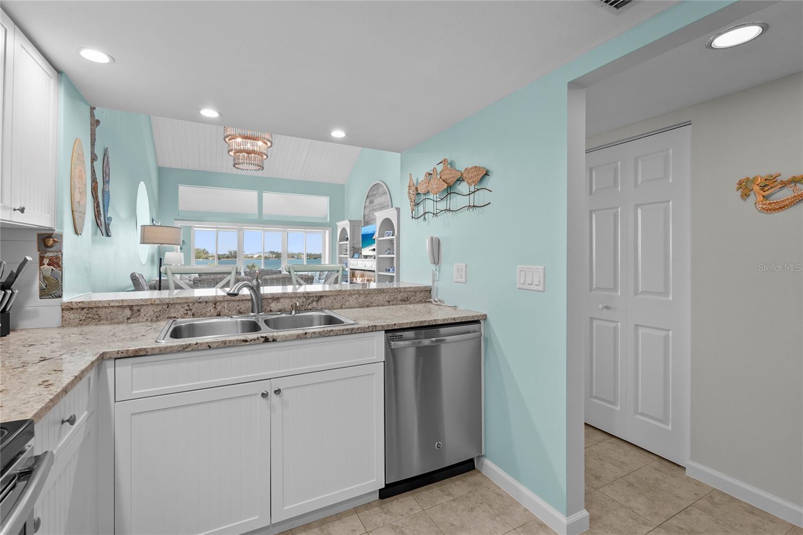 SUMMER SANDS - Residential