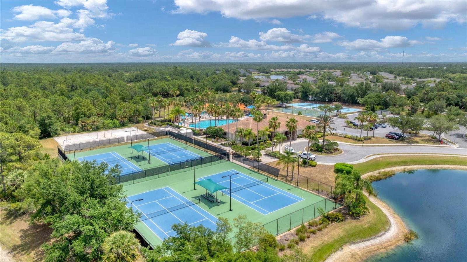 STONEYBROOK AT VENICE - Residential