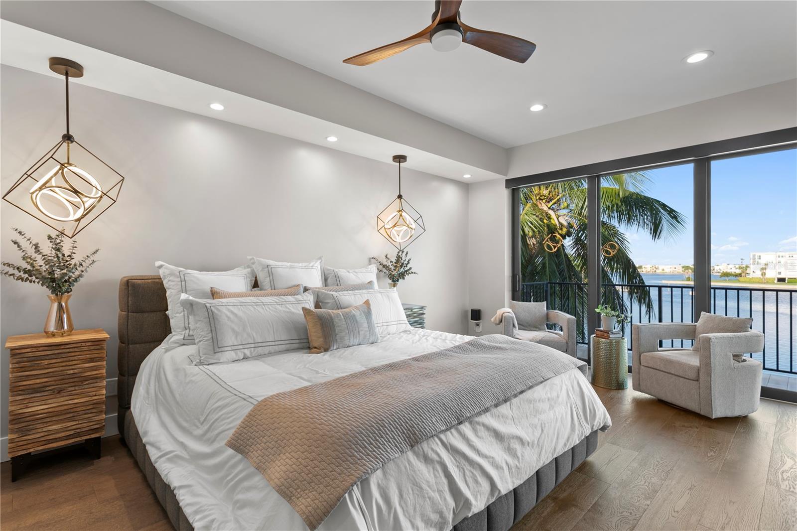 SOUTH CSWY ISLE YACHT CLUB 4TH ADD - Residential