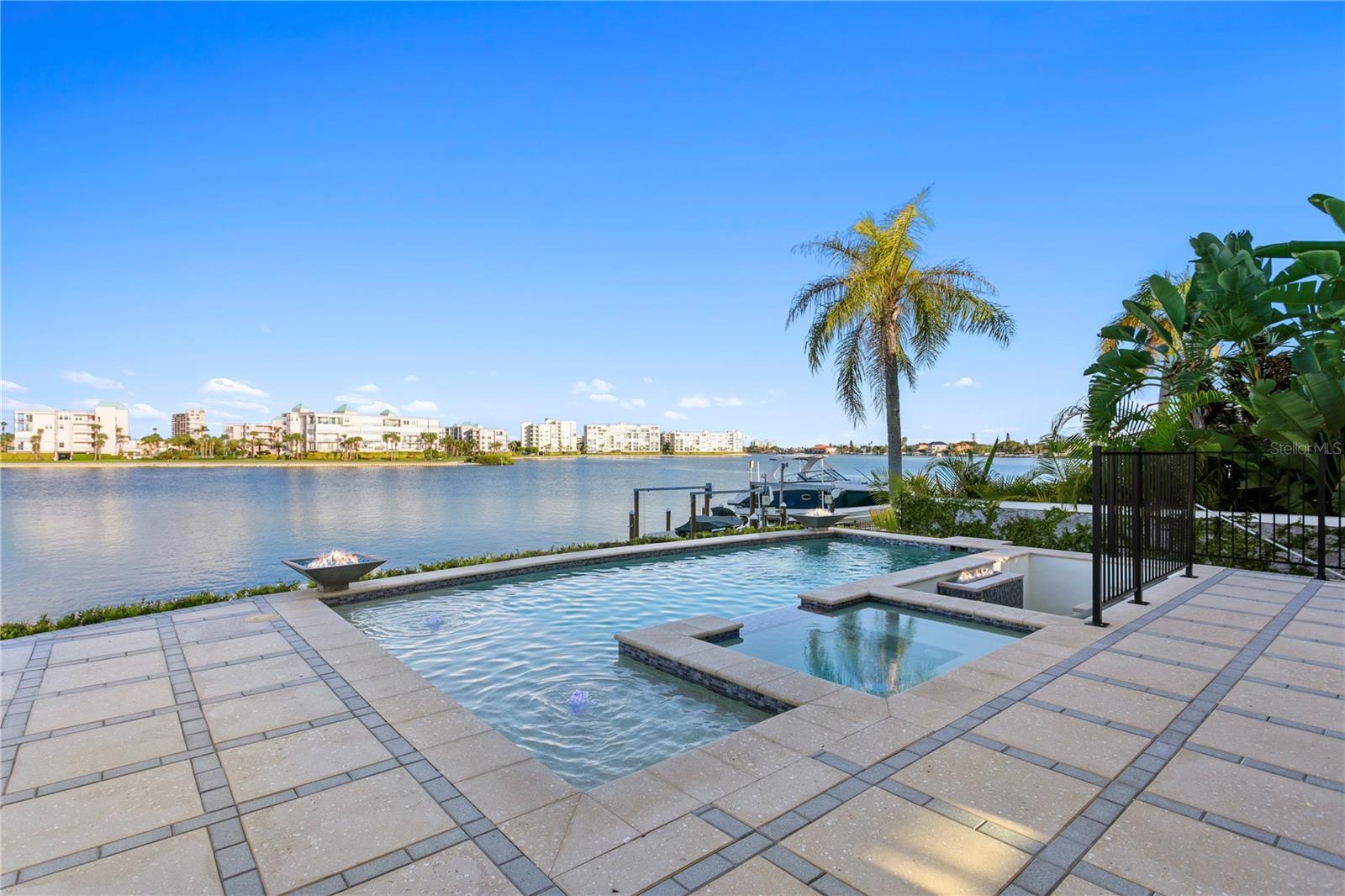 SOUTH CSWY ISLE YACHT CLUB 4TH ADD - Residential