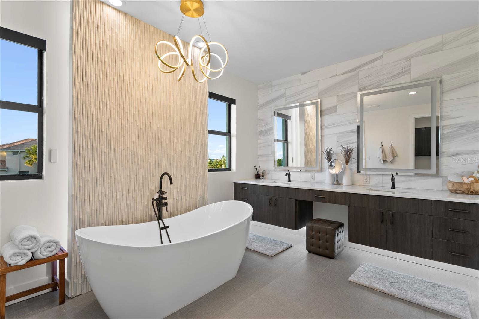 SOUTH CSWY ISLE YACHT CLUB 4TH ADD - Residential