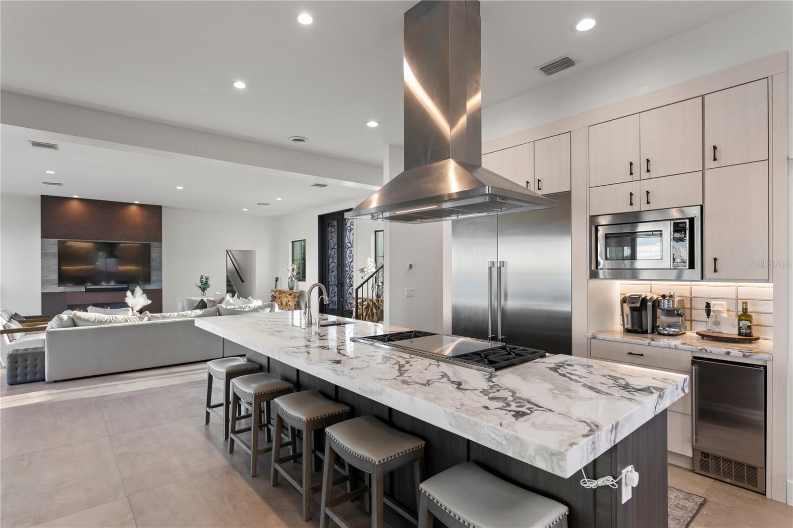 SOUTH CSWY ISLE YACHT CLUB 4TH ADD - Residential