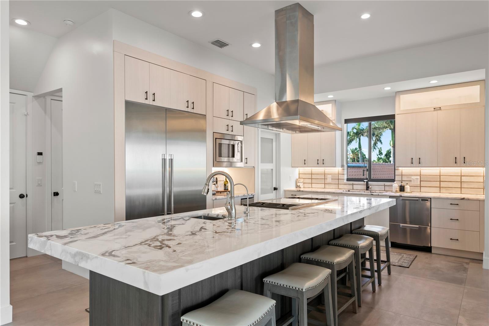 SOUTH CSWY ISLE YACHT CLUB 4TH ADD - Residential