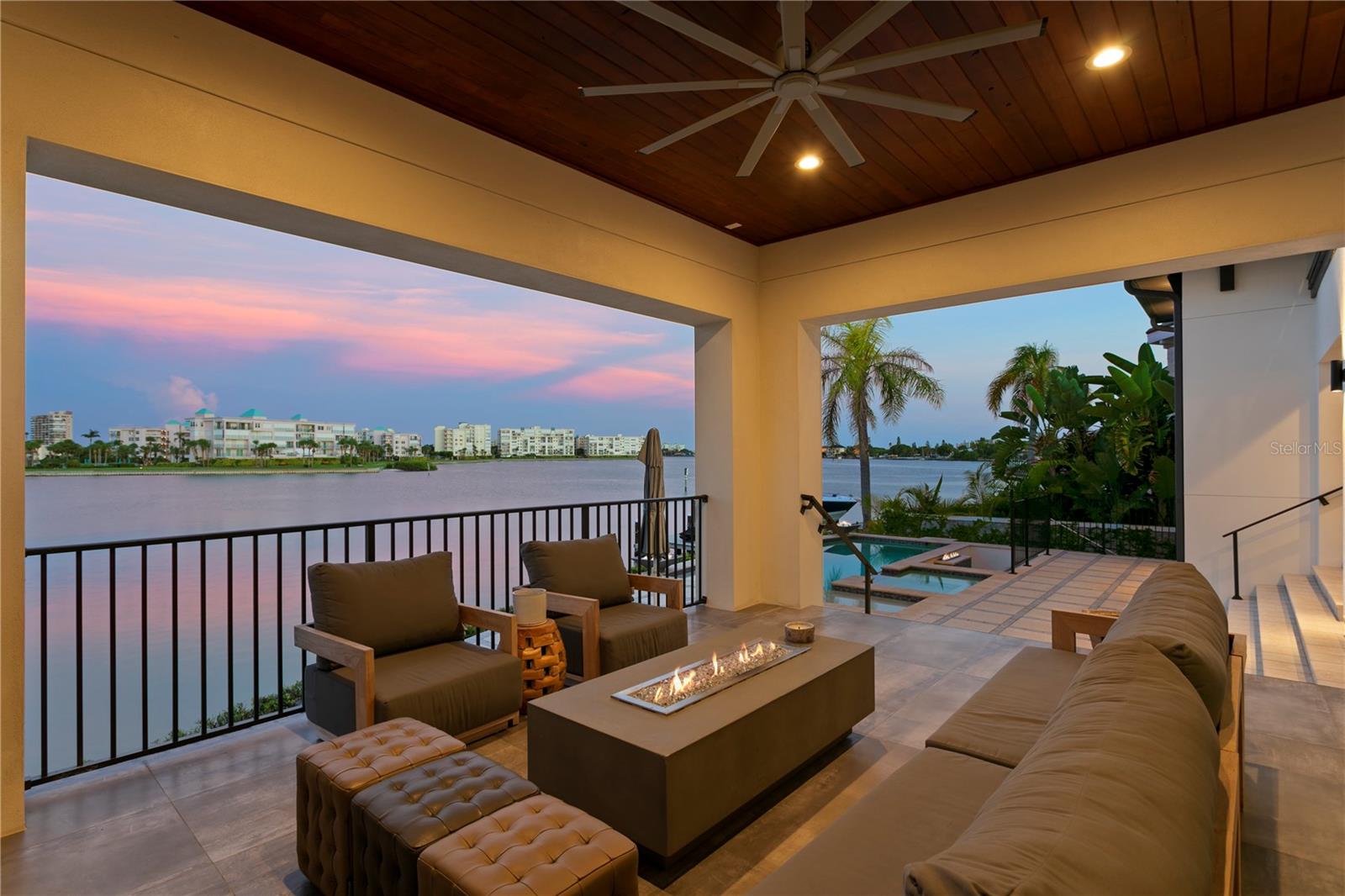 SOUTH CSWY ISLE YACHT CLUB 4TH ADD - Residential