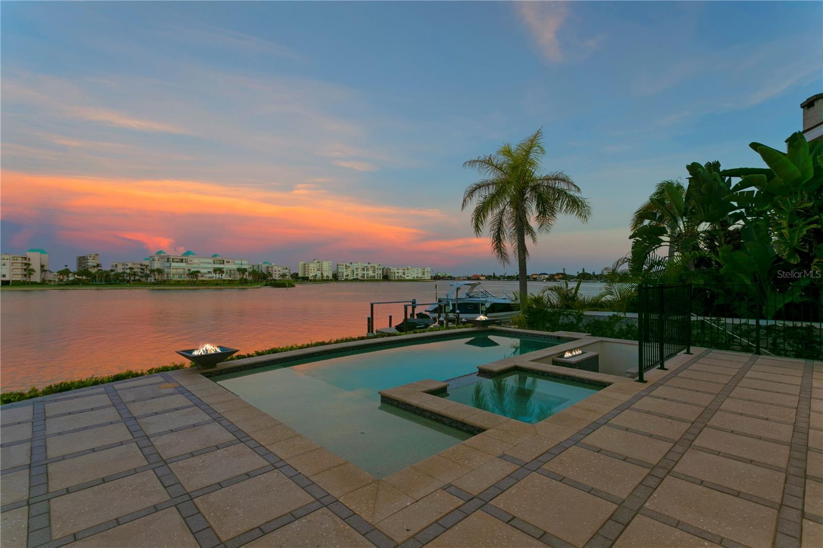 SOUTH CSWY ISLE YACHT CLUB 4TH ADD - Residential