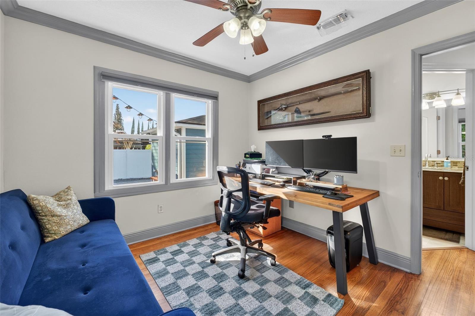 COLONIAL MANOR - Residential