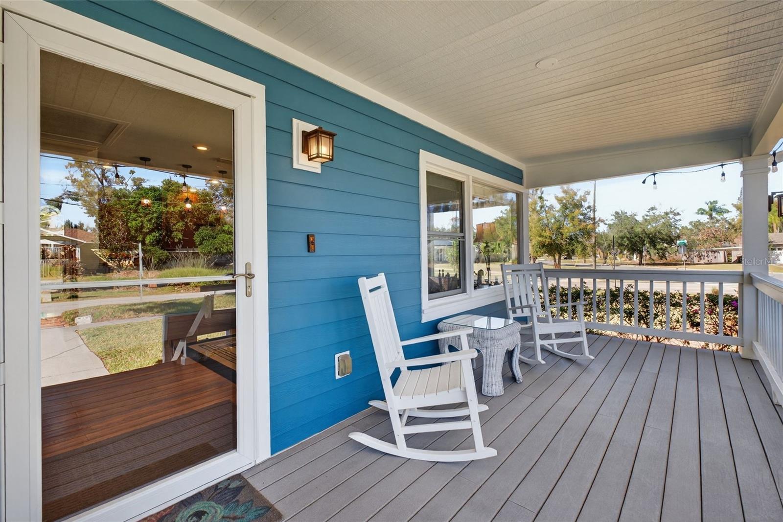 COLONIAL MANOR - Residential