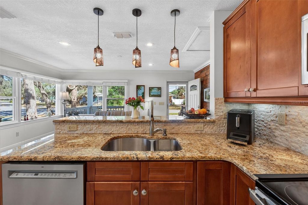 Photo of 1326 Georgia Boulevard, Orlando, FL 32803 (MLS # O6386501)