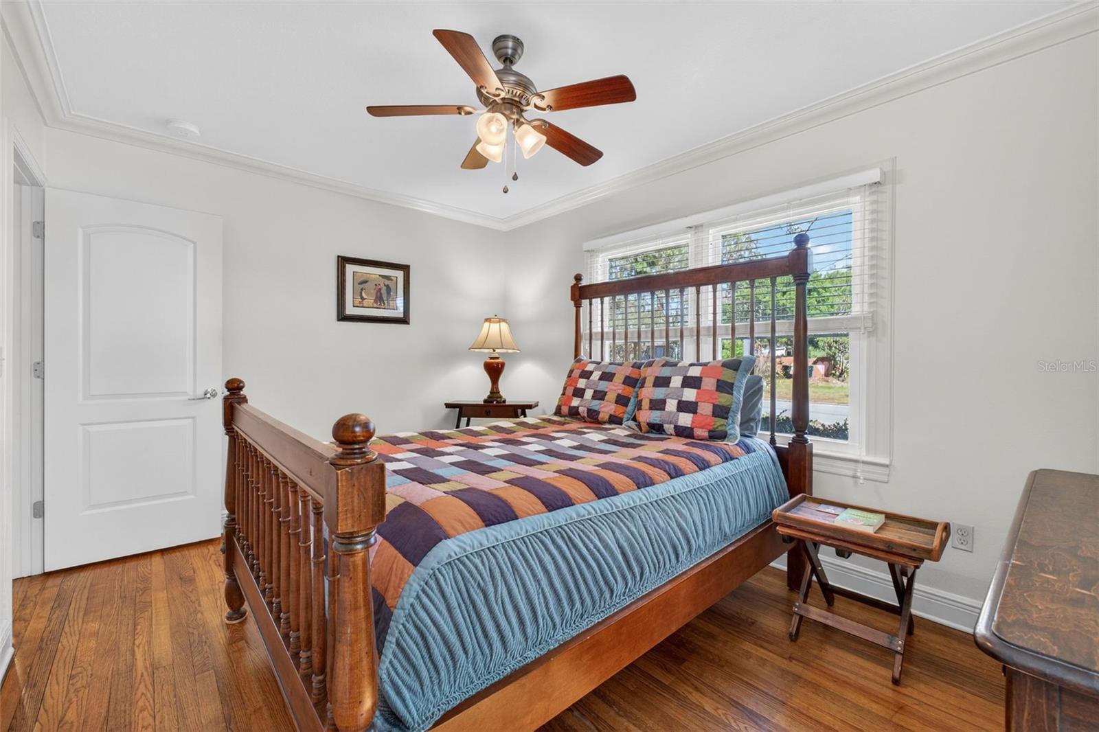 COLONIAL MANOR - Residential