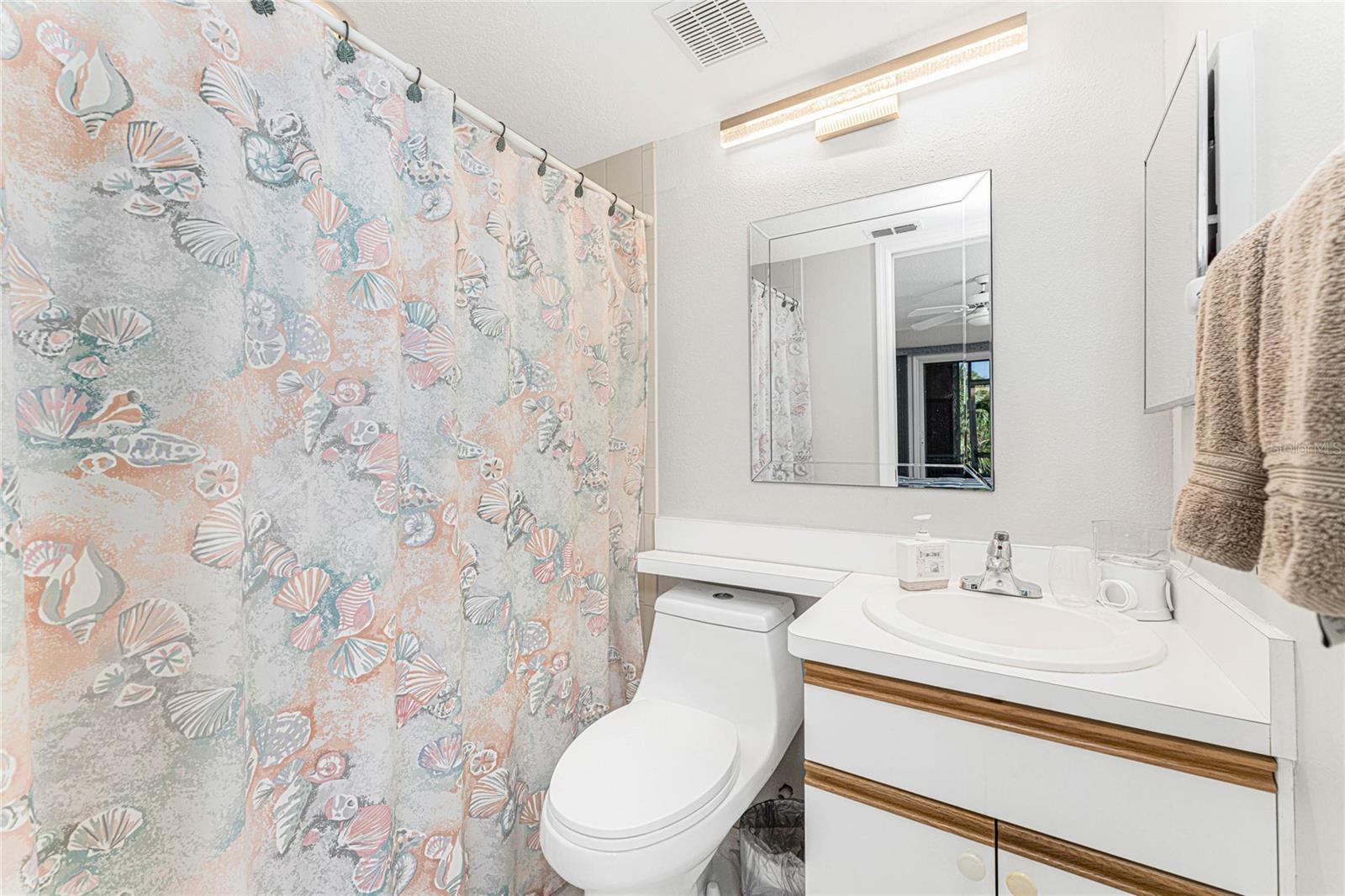 GOLDEN TEE PH 02 BLDG 16 - Residential