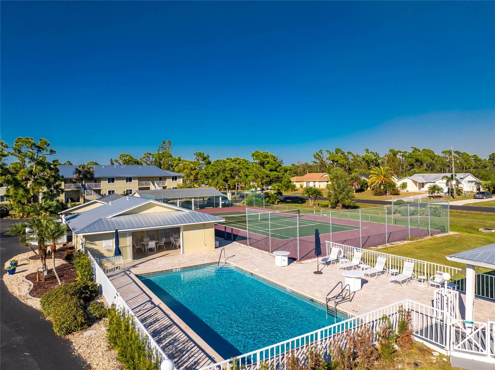 GOLDEN TEE PH 02 BLDG 16 - Residential