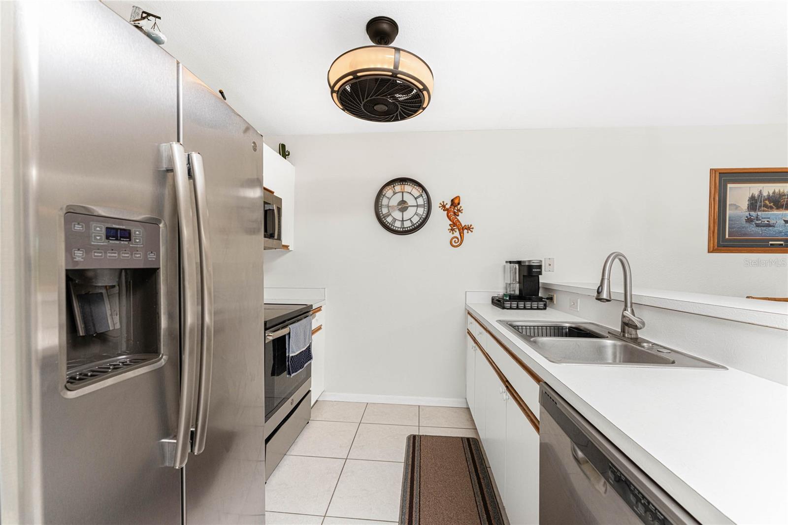 GOLDEN TEE PH 02 BLDG 16 - Residential