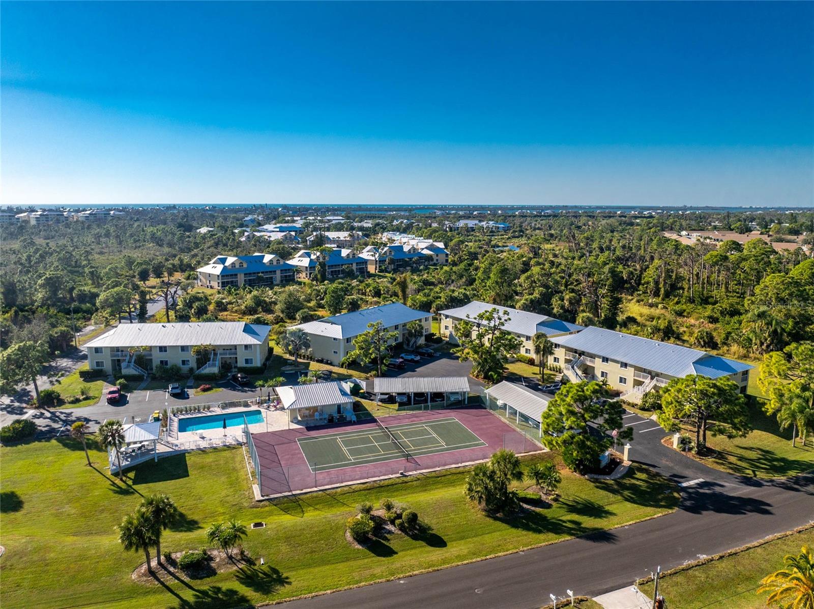 GOLDEN TEE PH 02 BLDG 16 - Residential