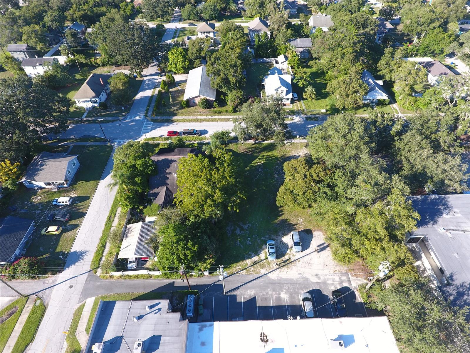 GREAT MIXED-USE PIECE IN DOWNTOWN WINTER HAVEN CRA. EXCELLENT DEVELOPMENT INCENTIVES, INCLUDING IMPACT FEE WAIVERY AND MORE.