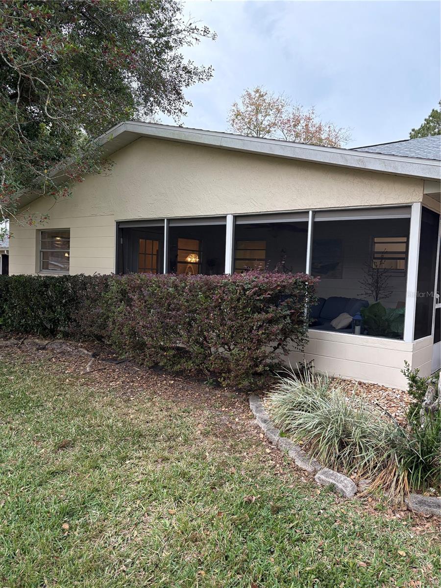 ON TOP OF THE WORLD - Residential