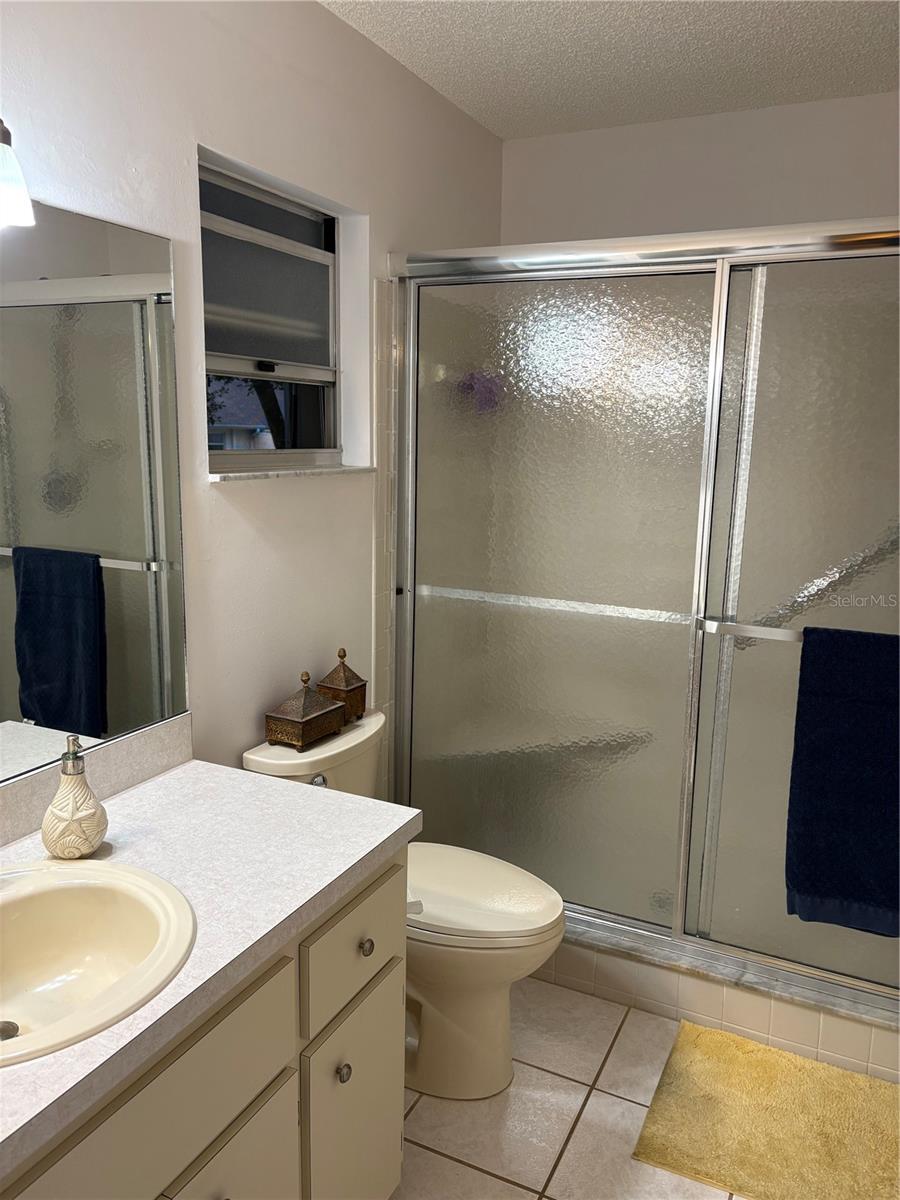 ON TOP OF THE WORLD - Residential