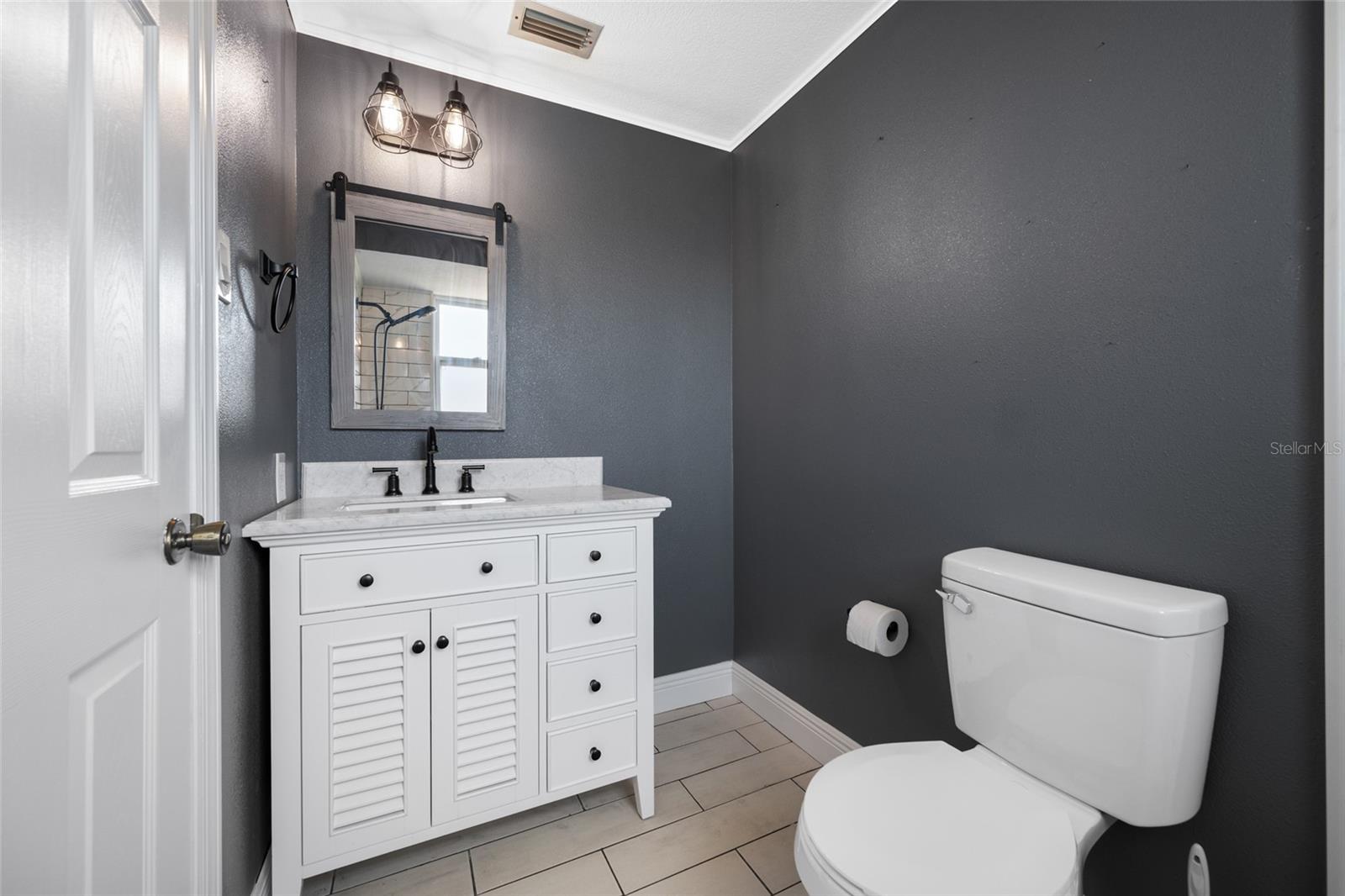 JASMINE LAKES - Residential