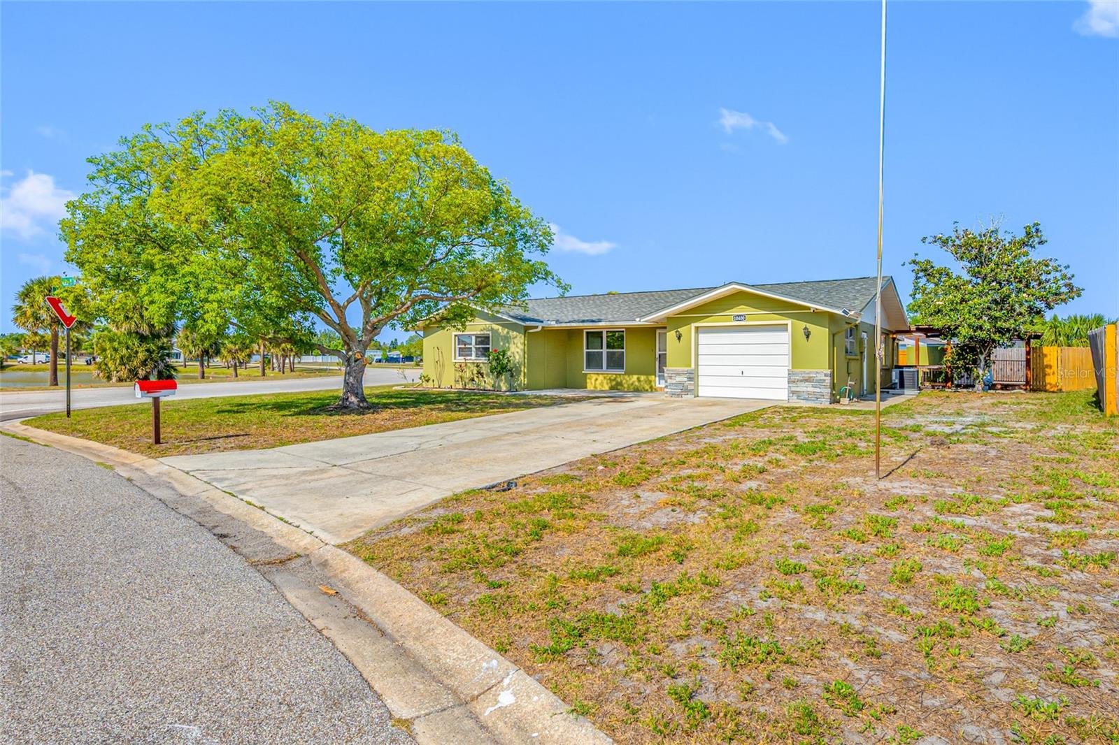 10400 ALICE M COURT
