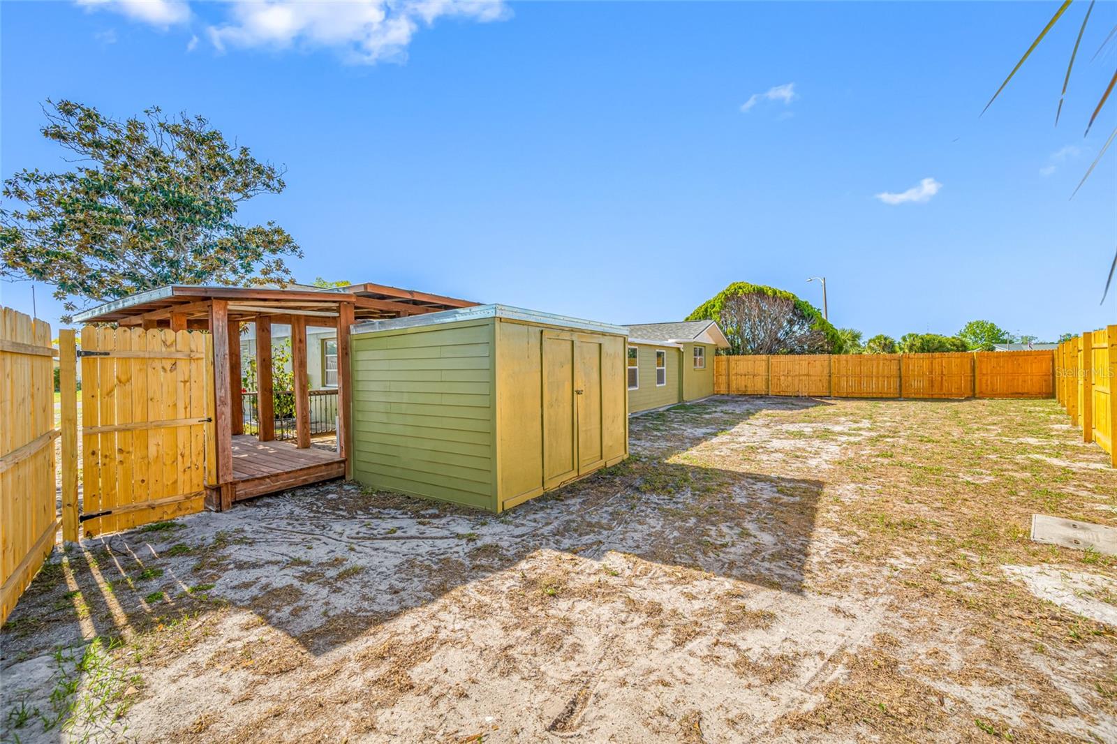JASMINE LAKES - Residential