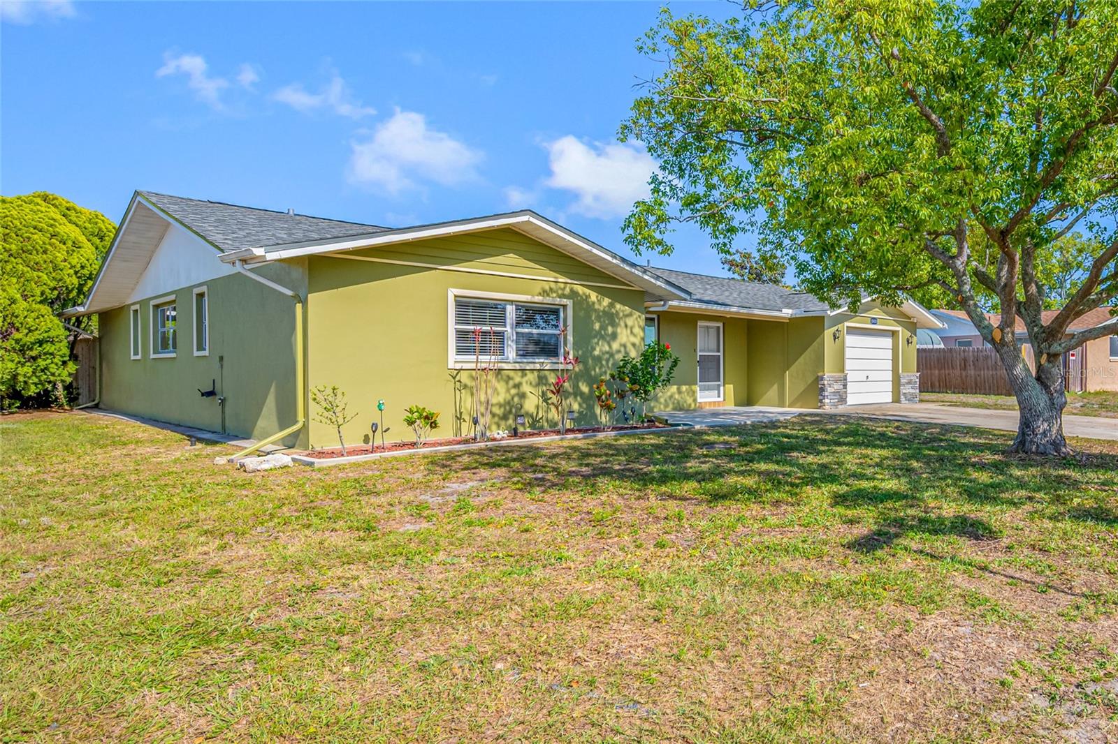 JASMINE LAKES - Residential