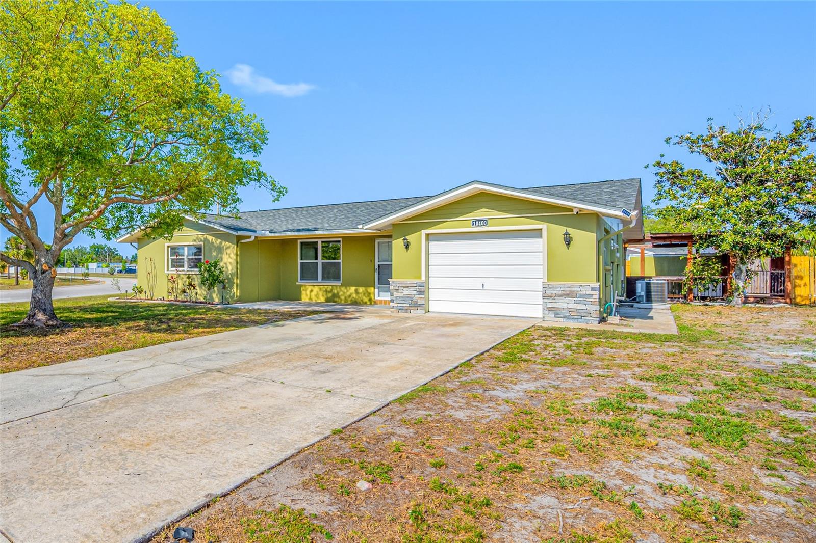 JASMINE LAKES - Residential