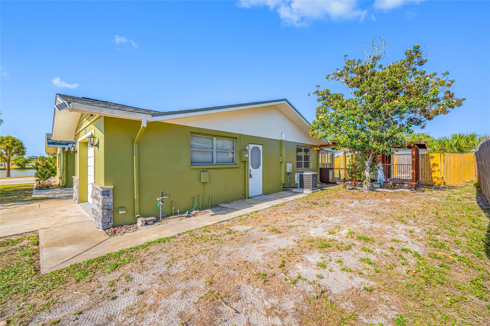 JASMINE LAKES - Residential