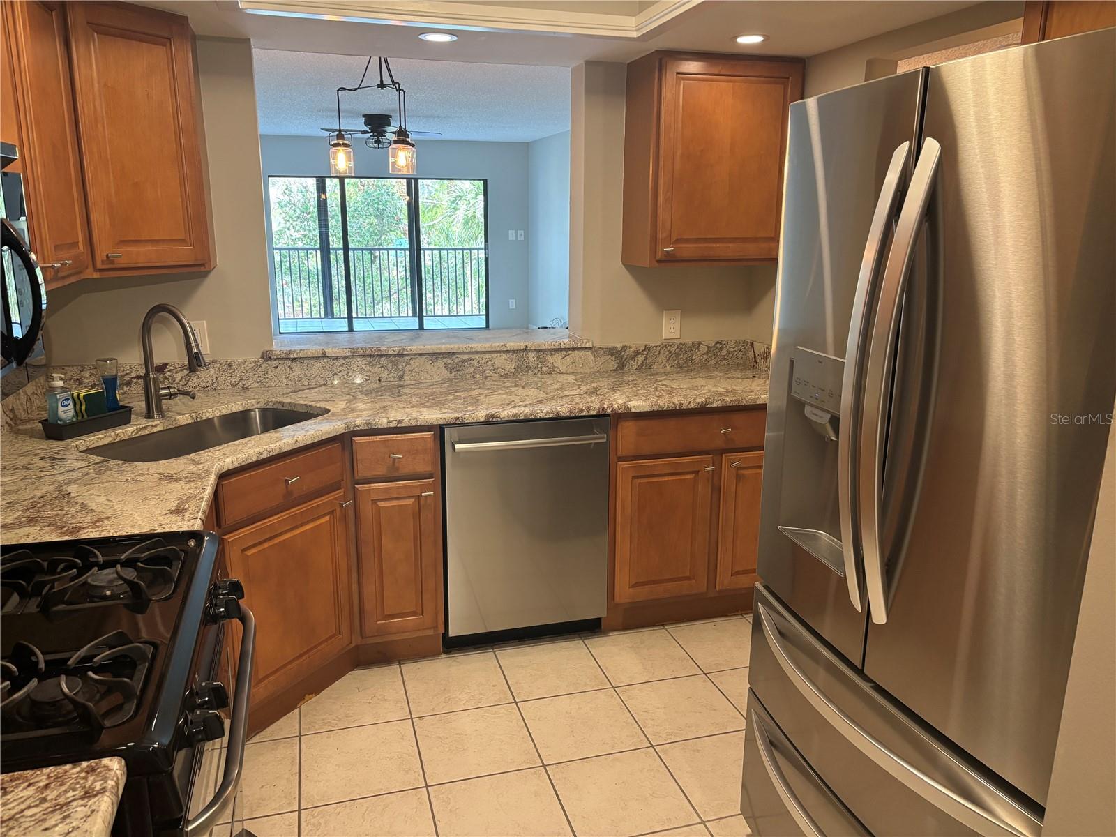 ISLAND VIEW SOUTH CONDO - Residential