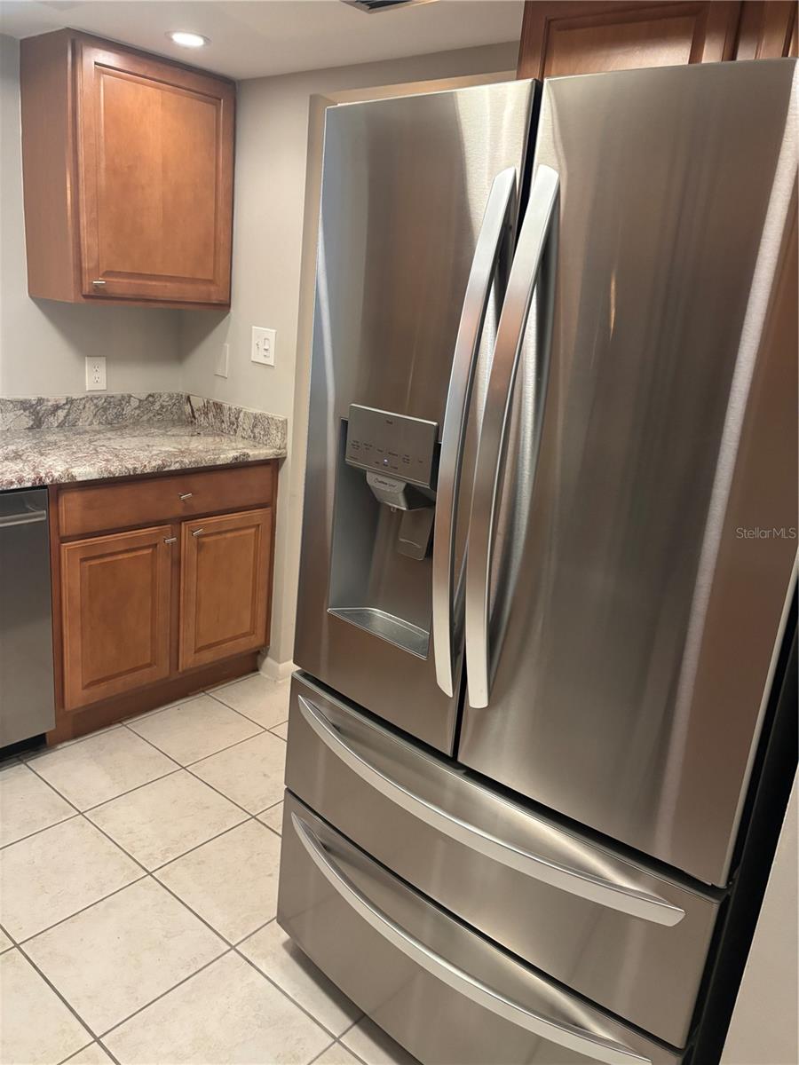 ISLAND VIEW SOUTH CONDO - Residential