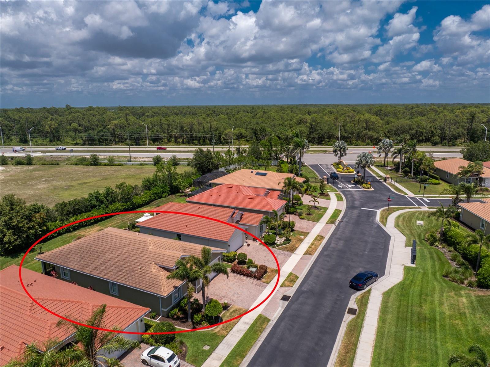 CARIBBEAN VILLAGE - Residential
