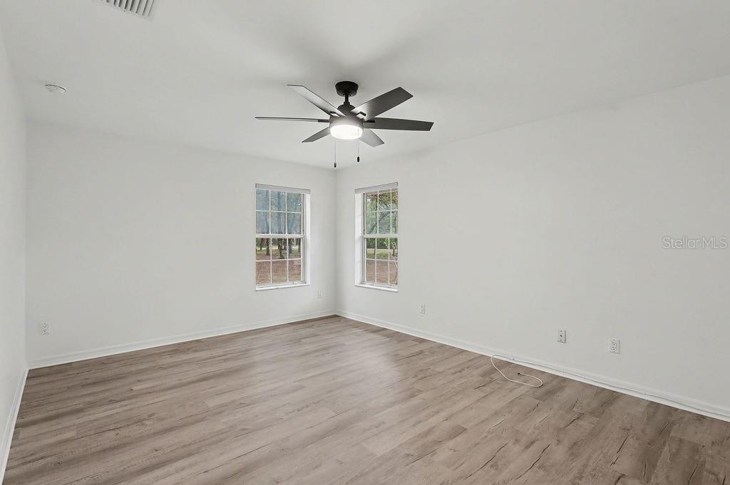 LAKESHIRE GARDENS - Residential