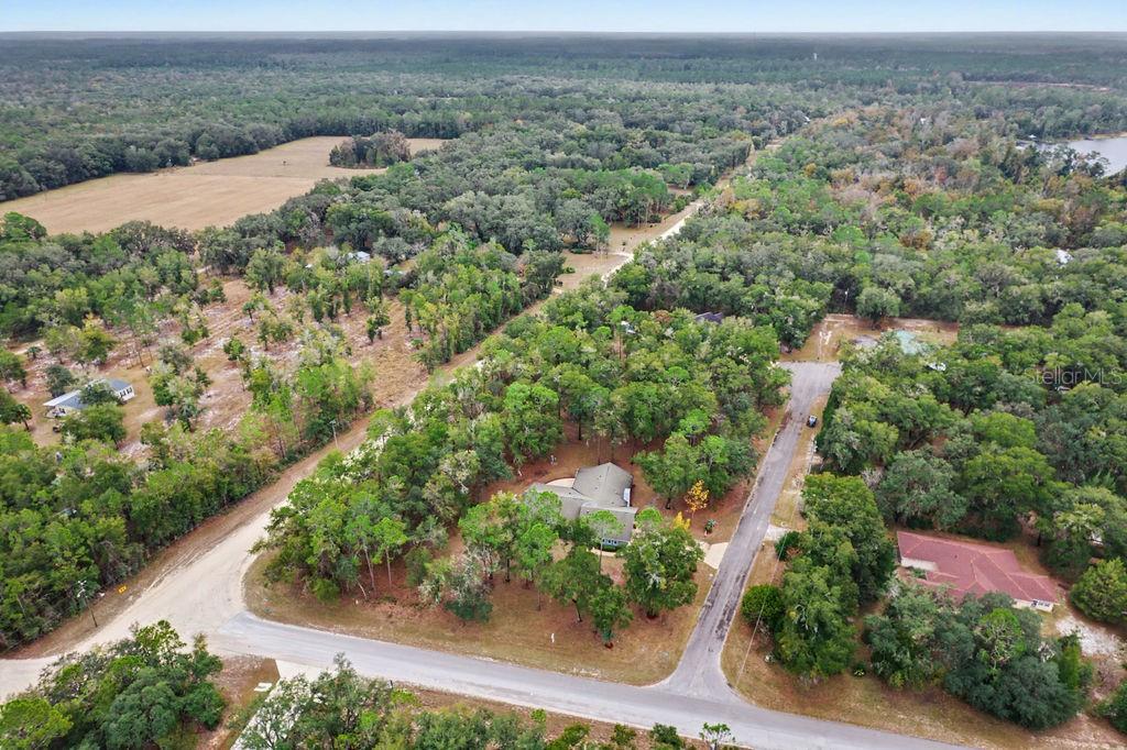 LAKESHIRE GARDENS - Residential