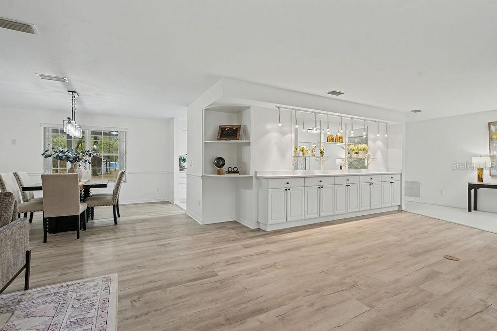 LAKESHIRE GARDENS - Residential