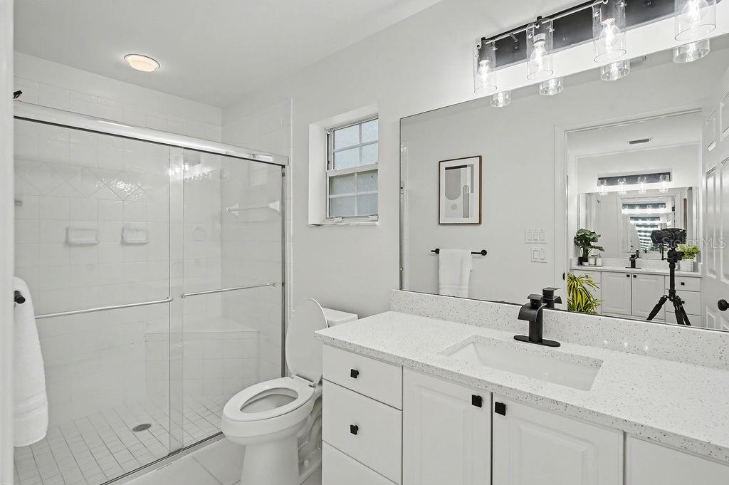 LAKESHIRE GARDENS - Residential