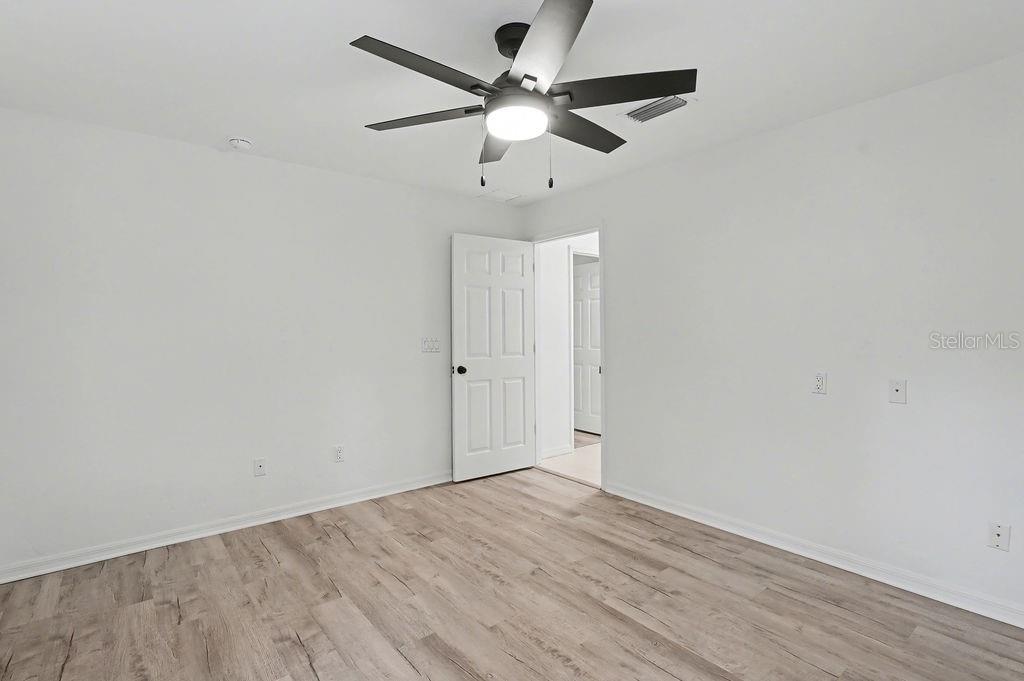 LAKESHIRE GARDENS - Residential