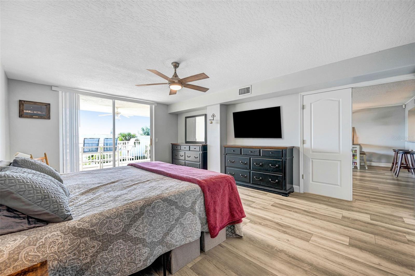 RIVER BEND CONDO - Residential