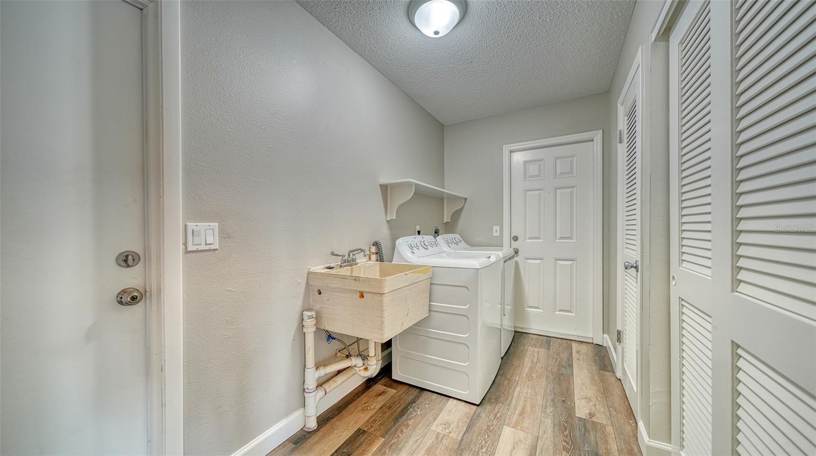 GULF GATE - Residential