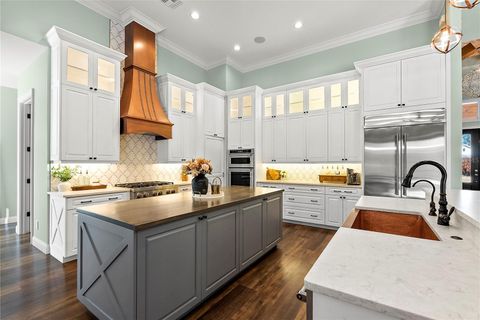 Tiny photo for 504 Yellow Submarine Court, Howey In The Hills, FL 34737 (MLS # O6384107)