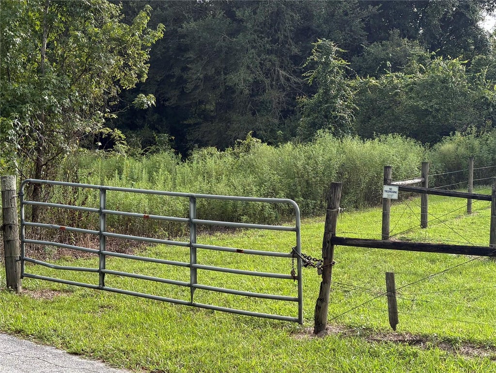 Photo of Hwy 50 &amp; Cr 751, Webster, FL 33597 (MLS # G5117345)