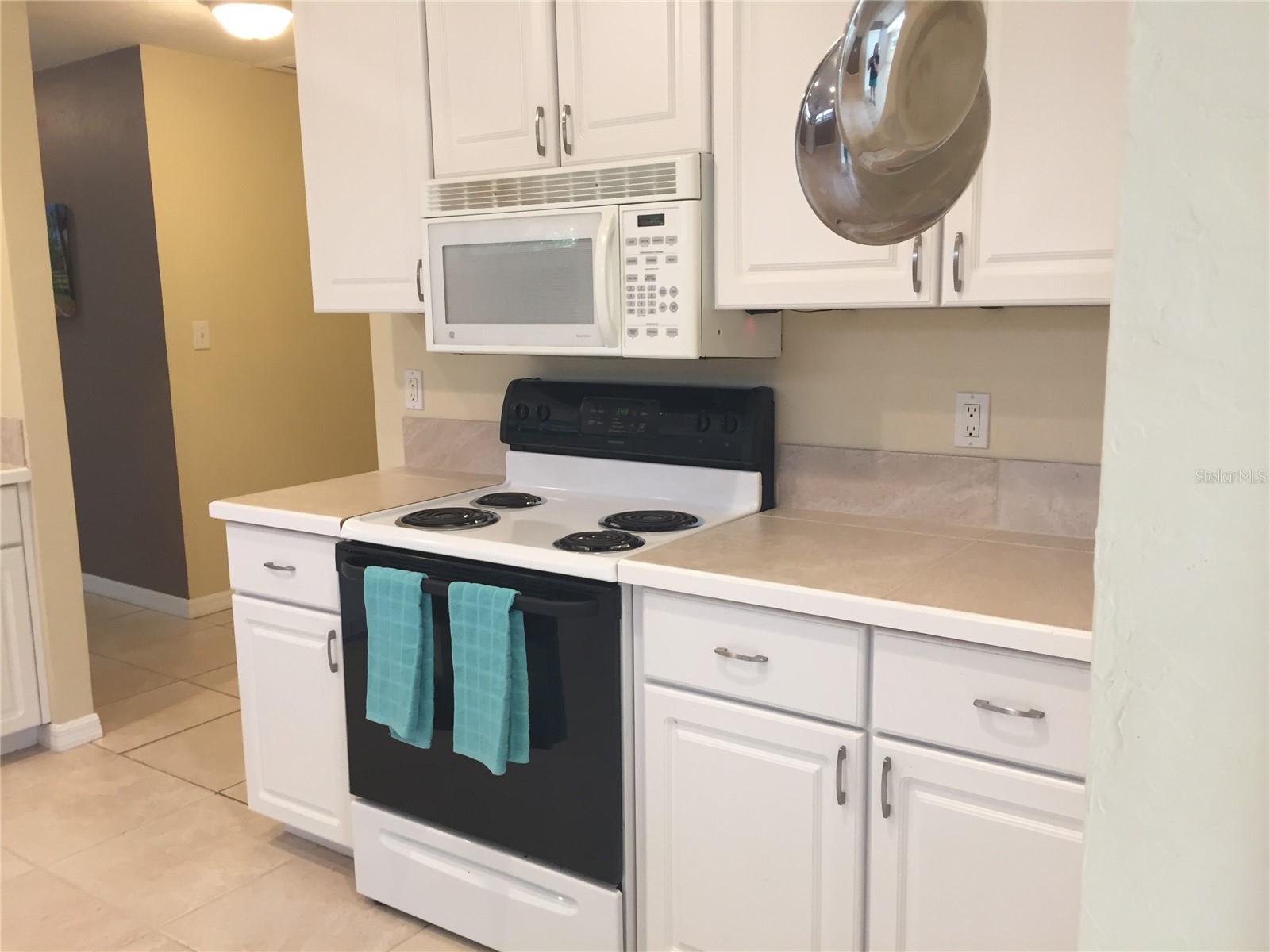 PALM TERRACE SHANNON & HOWARD REPL - Residential Lease