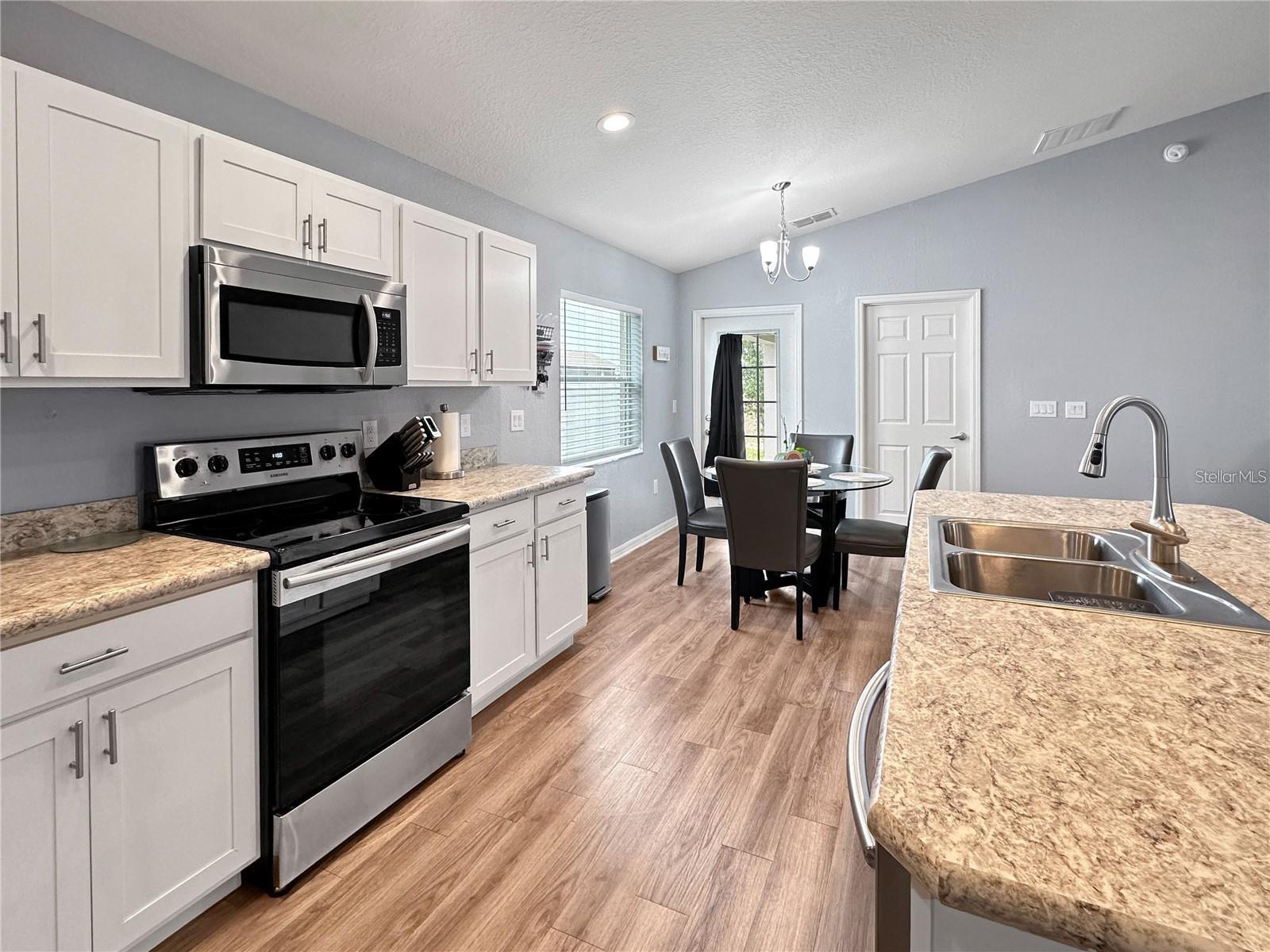 HIGHLAND MDWS 4B - Residential Lease