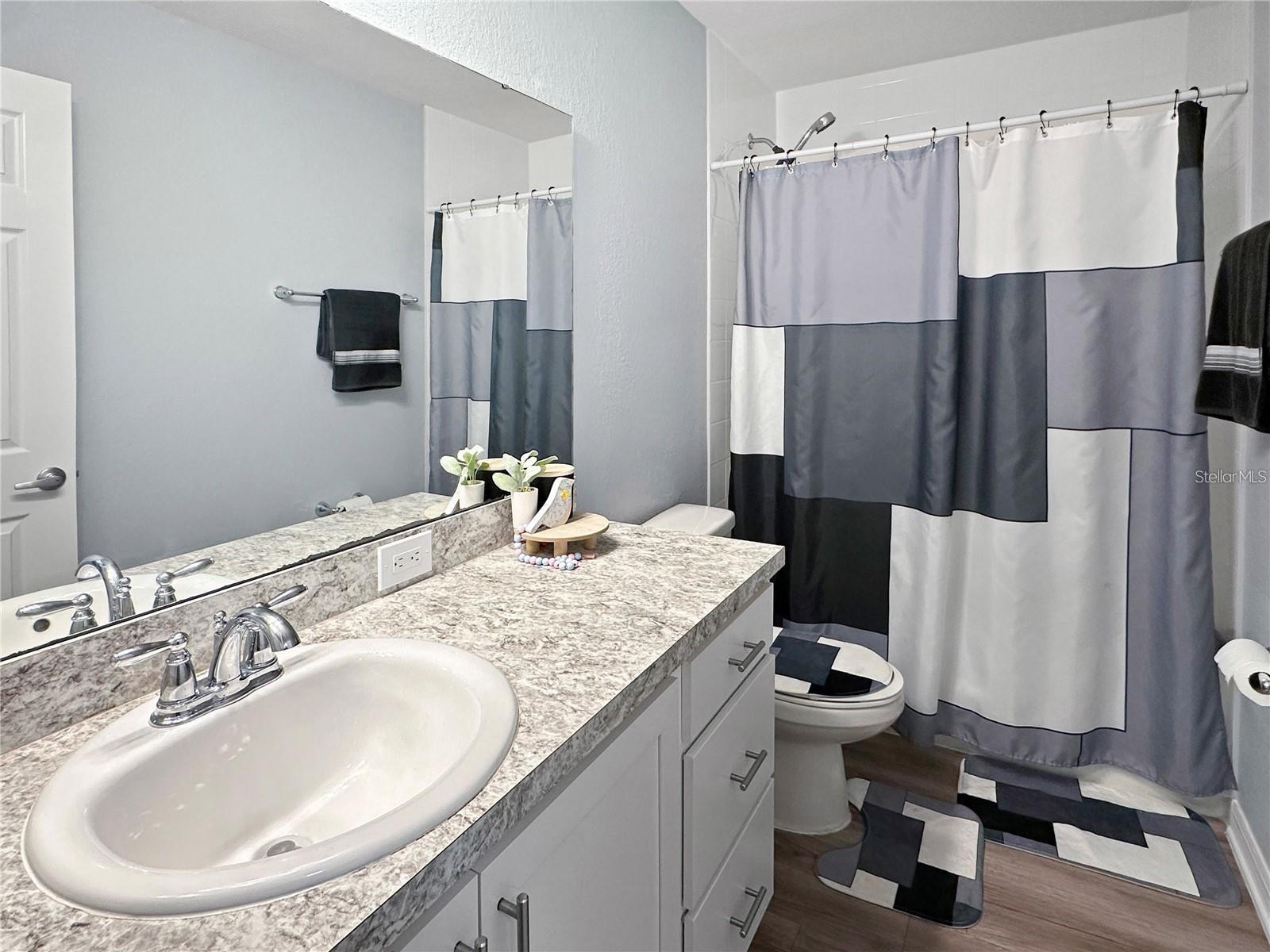 HIGHLAND MDWS 4B - Residential Lease