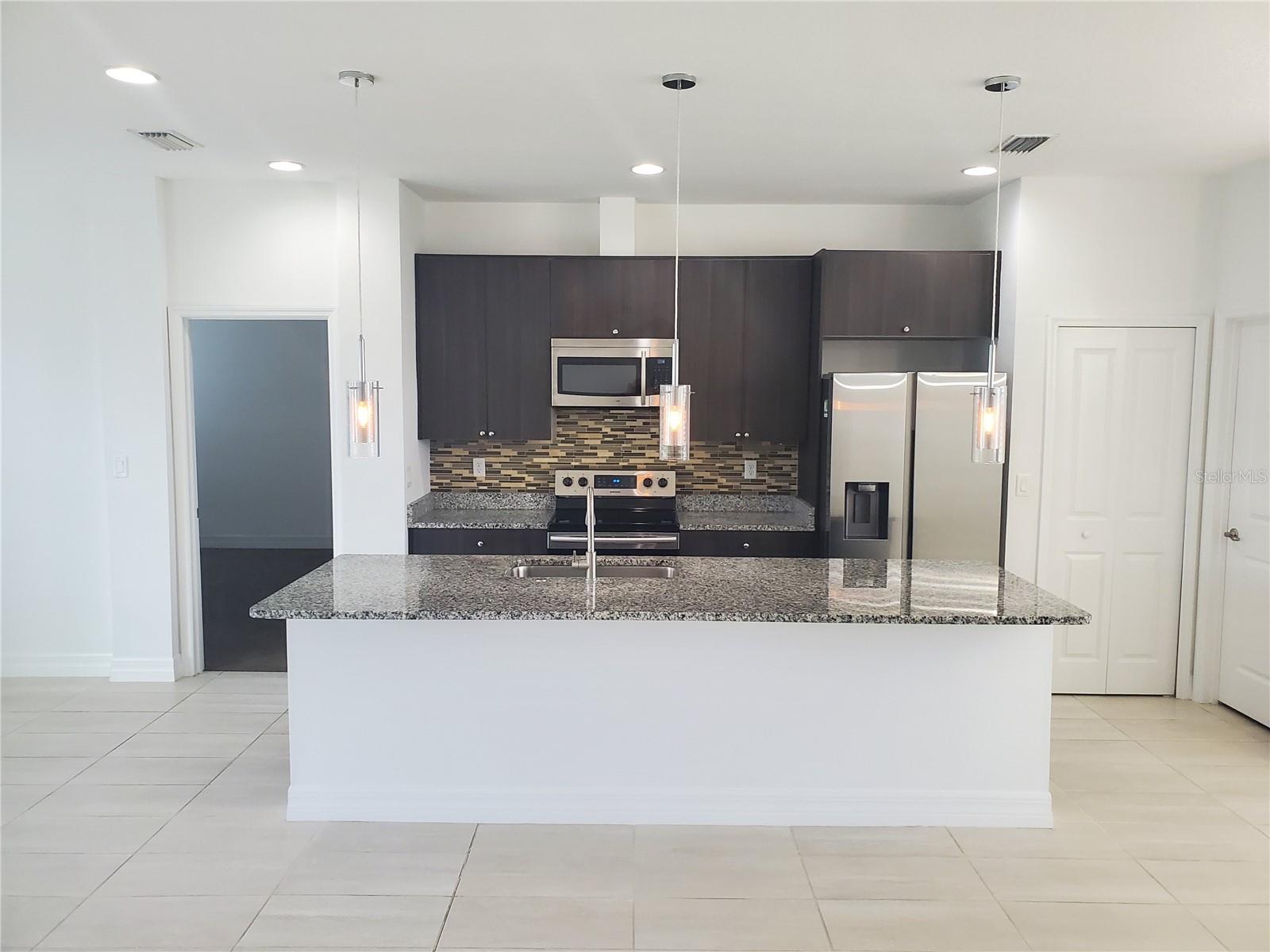 POINCIANA NBRHD 04 VILLAGE 07 - Residential Lease