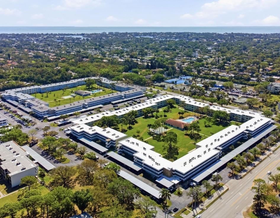 WINSTON PARK NORTHEAST - Residential