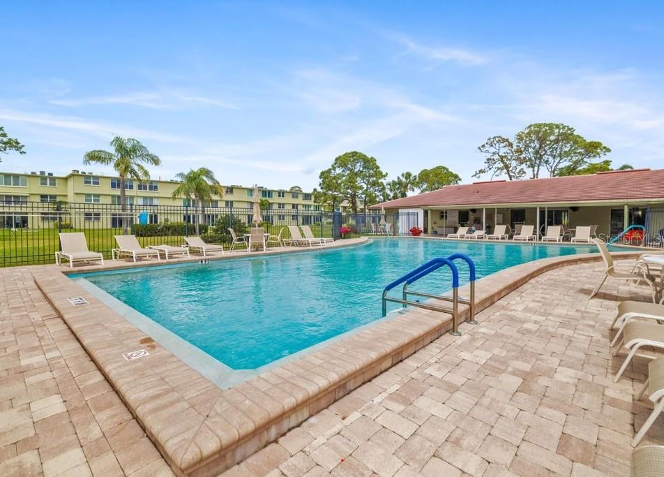 WINSTON PARK NORTHEAST - Residential