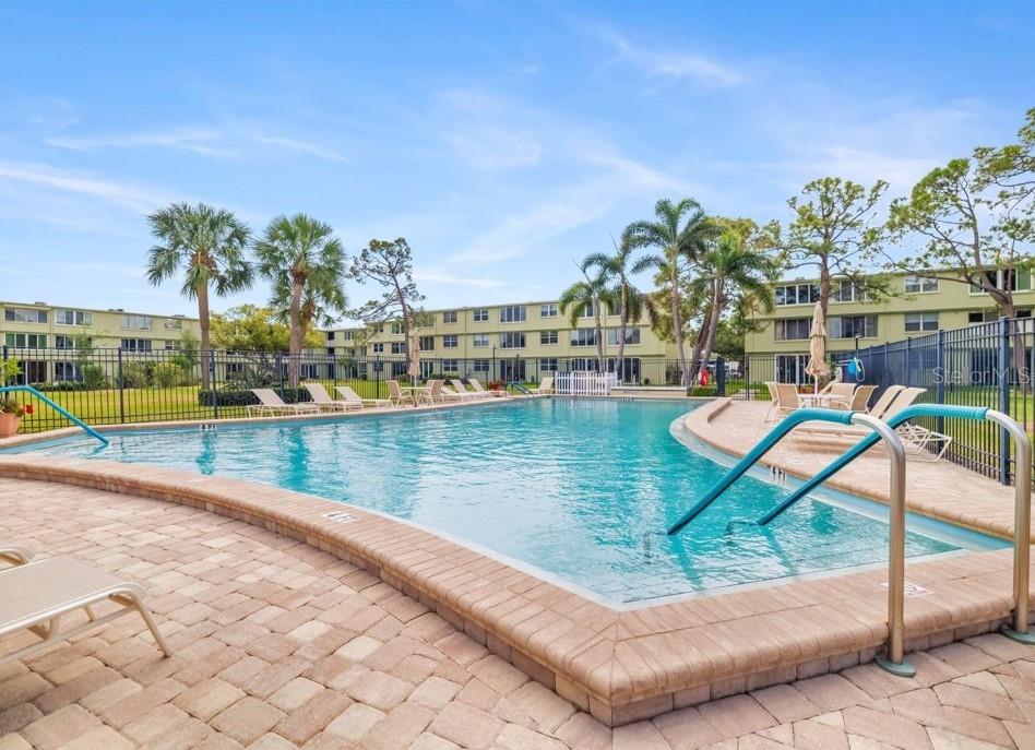 WINSTON PARK NORTHEAST - Residential