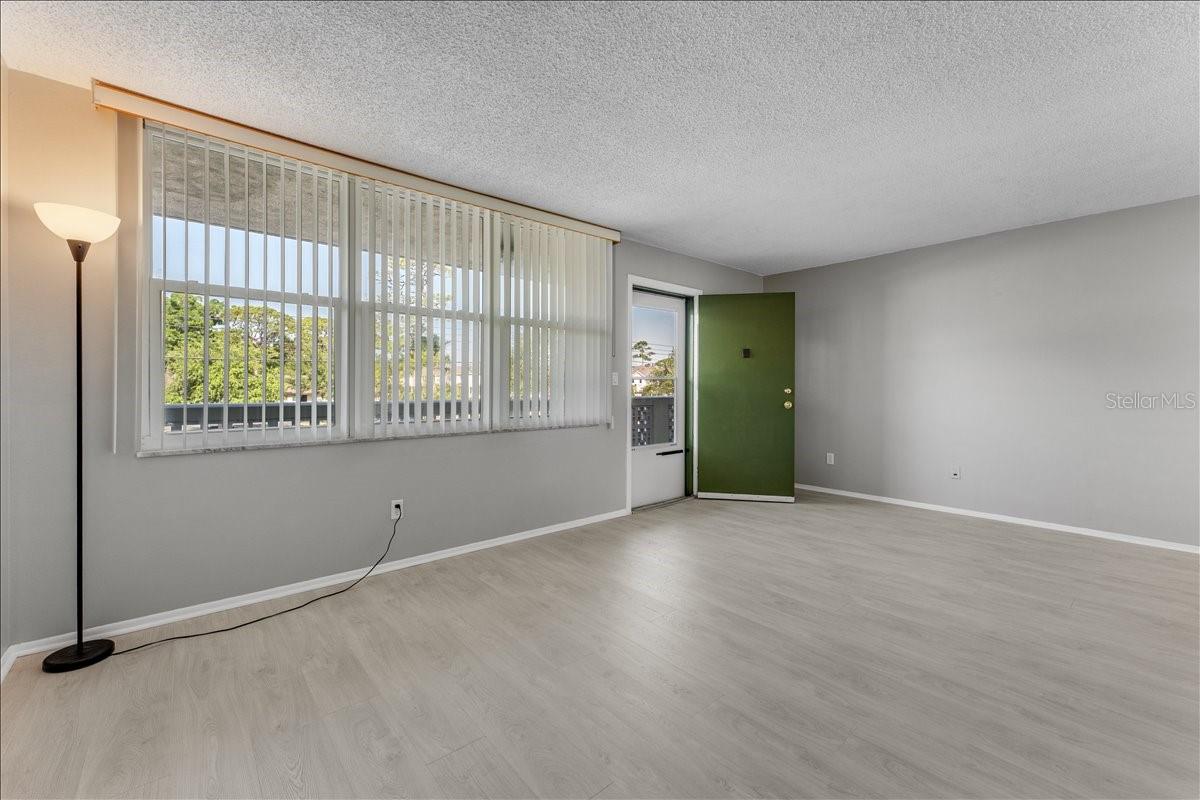 WINSTON PARK NORTHEAST - Residential