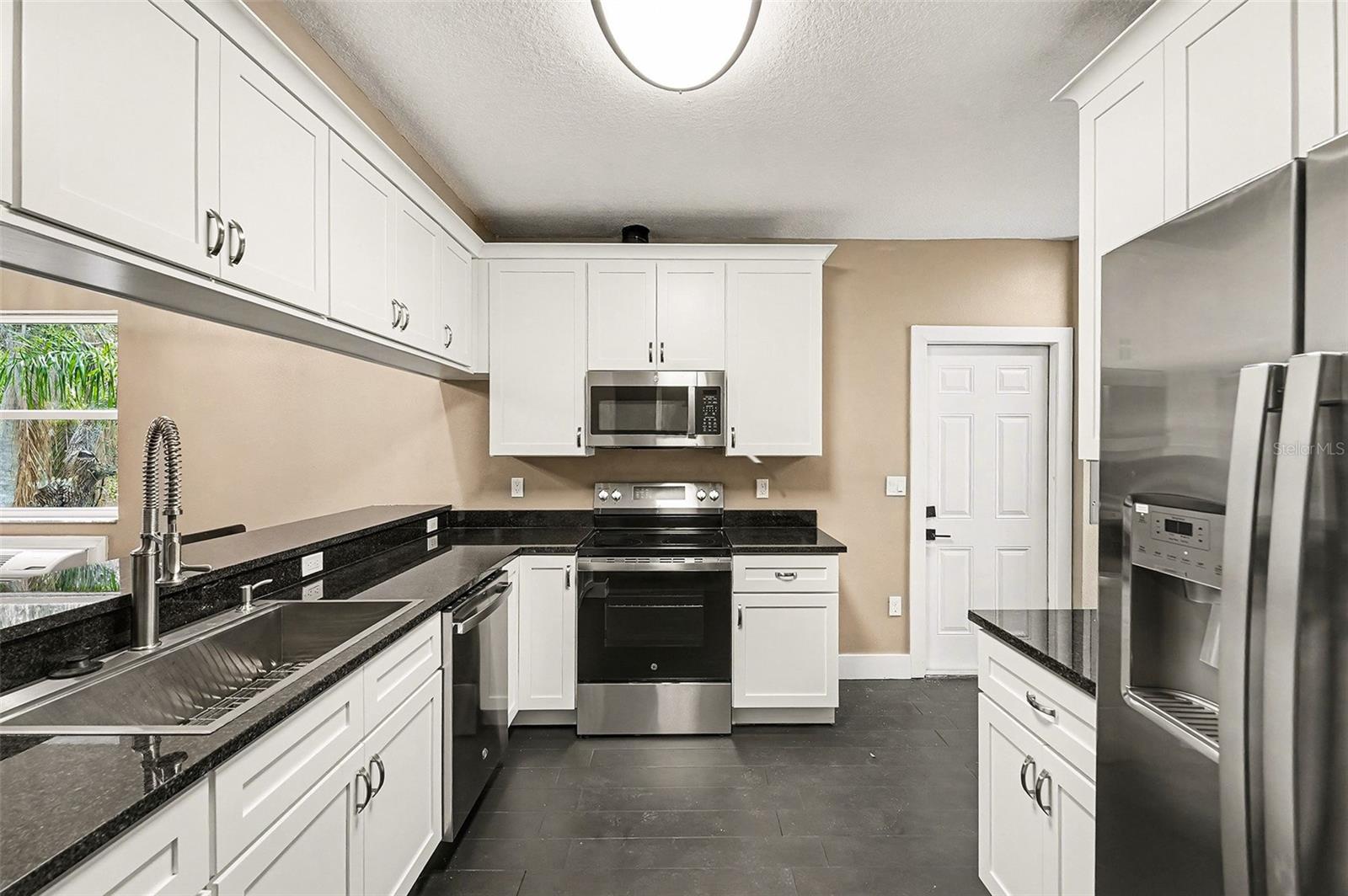 PINELLAS GROVES - Residential