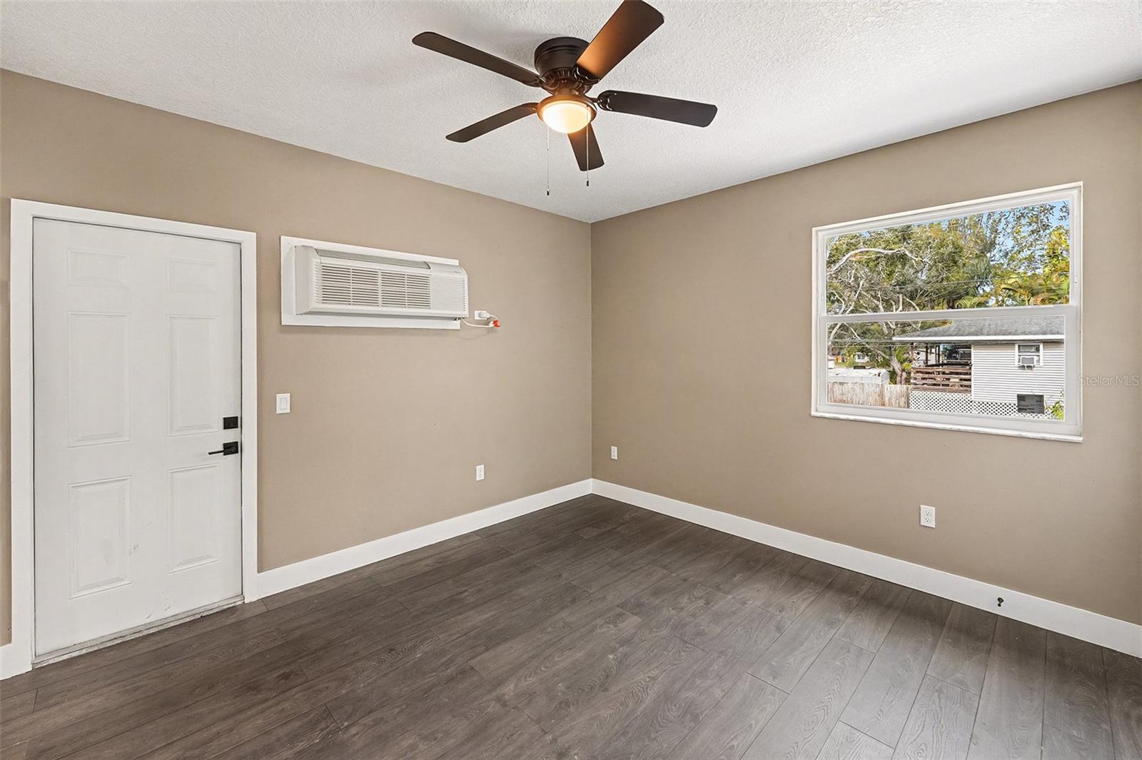 PINELLAS GROVES - Residential